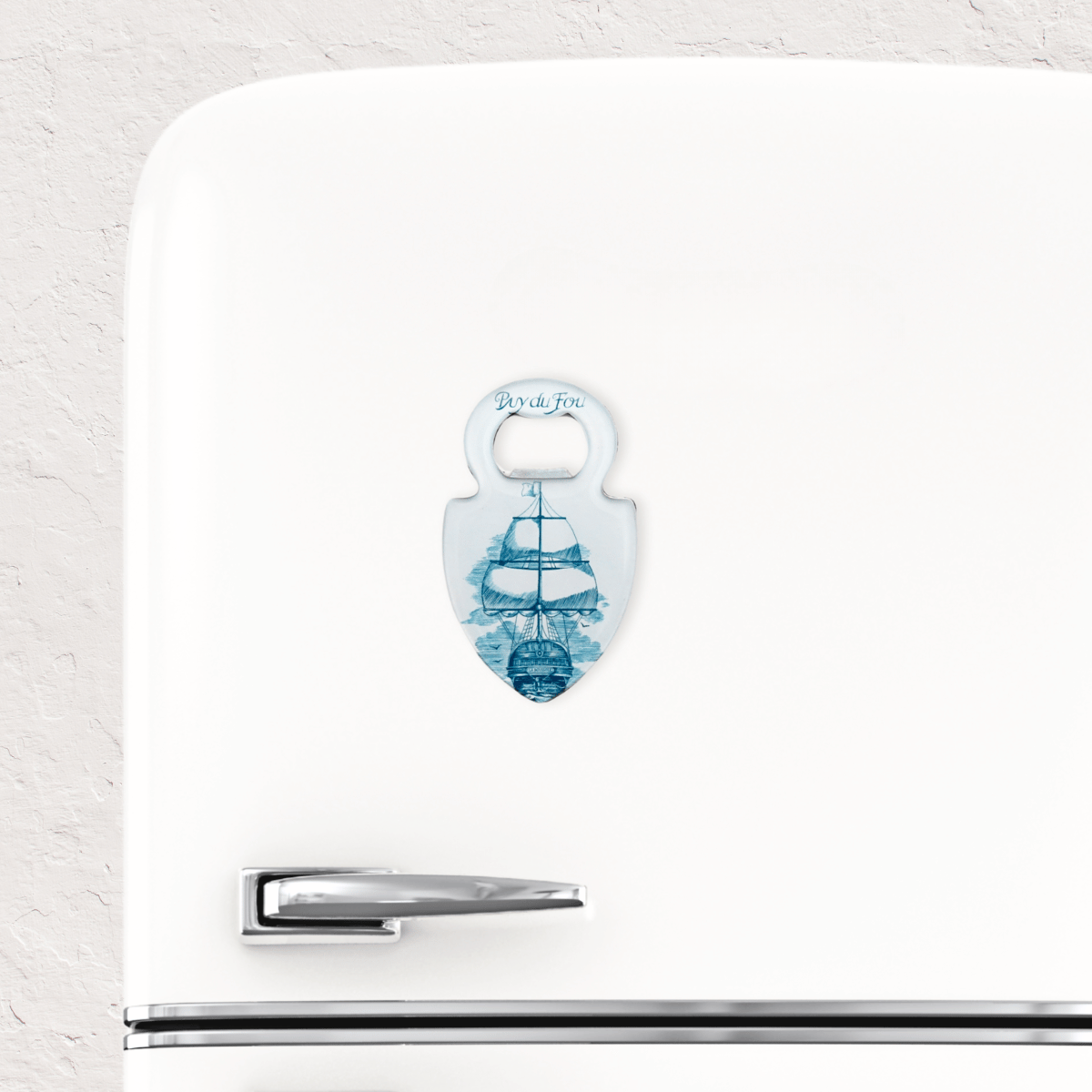 Magnet décapsuleur La Pérouse - sur frigo