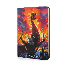 Carnet souvenir Vikings Puy du Fou, vue de 3/4, disponible en deux tailles, couverture rigide illustrée