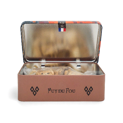 Intérieur boîte métal biscuits Vikings Puy du Fou avec étiquette fabriqué en France