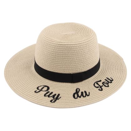 Capeline beige puy du fou