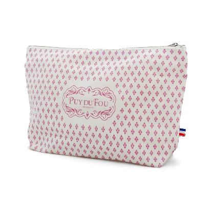 Pochette Puy du Fou 1900 motif fleurs de lys rose sur fond blanc, vue de côté, étiquette tricolore