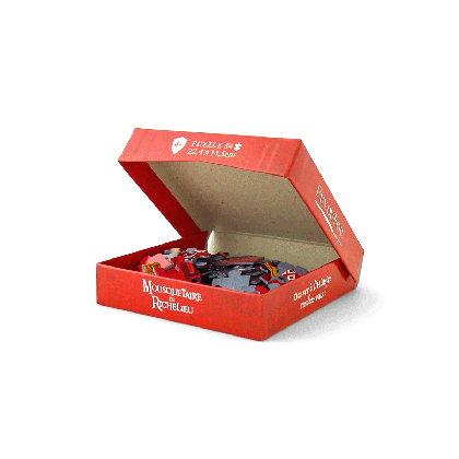 Boîte du puzzle Mousquetaire du Richelieu Puy du Fou ouverte, révélant les 54 pièces en carton à l'intérieur