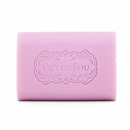 Pain de savon artisanal au lait d'ânesse à la rose Puy du Fou, 100 g, avec logo Puy du Fou embossé