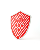 Bouclier en bois Tristan  inspiré du spectacle l'Epée du Roi Arthur avec mâcles blancs et sangles de maintien, vue de trois-quarts