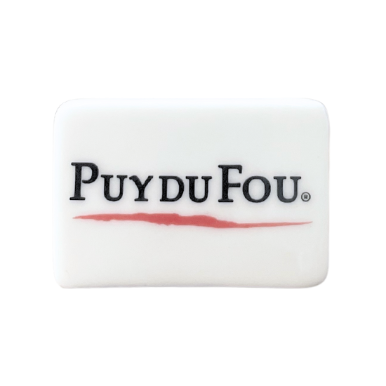 Fève Puy du fou en céramique de face