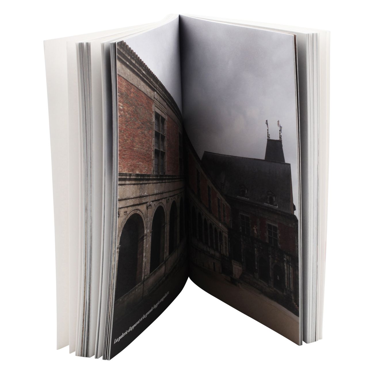 Page livre Puy du Fou dans la coulée des siècles