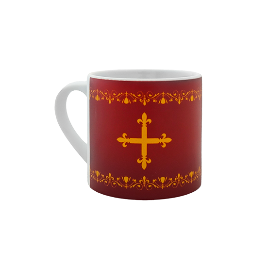 Mini mug rouge Mousquetaire Puy du Fou – croix fleurdelisée dorée – Le Mousquetaire de Richelieu