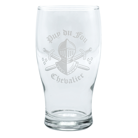Verre à bière Chevalier transparent sur fond blanc, motif casque et épée, boutique officielle du Puy du Fou.