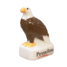 Fève Aigle en porcelaine du Puy du Fou 3/4