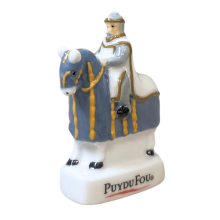 Fève Roi Arthur en porcelaine du Puy du Fou de 3/4