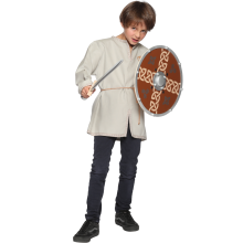 Tunique déguisement viking - portée de face avec accessoires