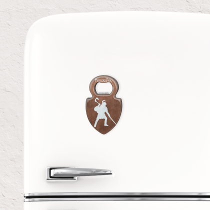 Magnet décapsuleur Viking - sur frigo