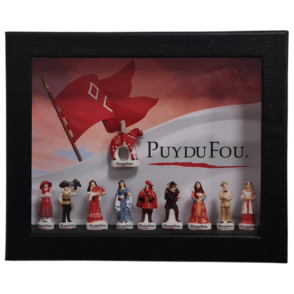 collection de 10 fèves des personnages du Puy du Fou