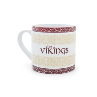 Détail du mini mug céramique Les Vikings Puy du Fou, bandes de motifs géométriques dorés et bordures bordeaux inspirés du costume de Sybèle